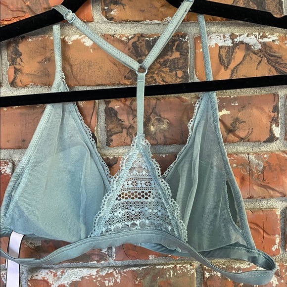 Victoria secret lace bralette - Picture 4 of 4